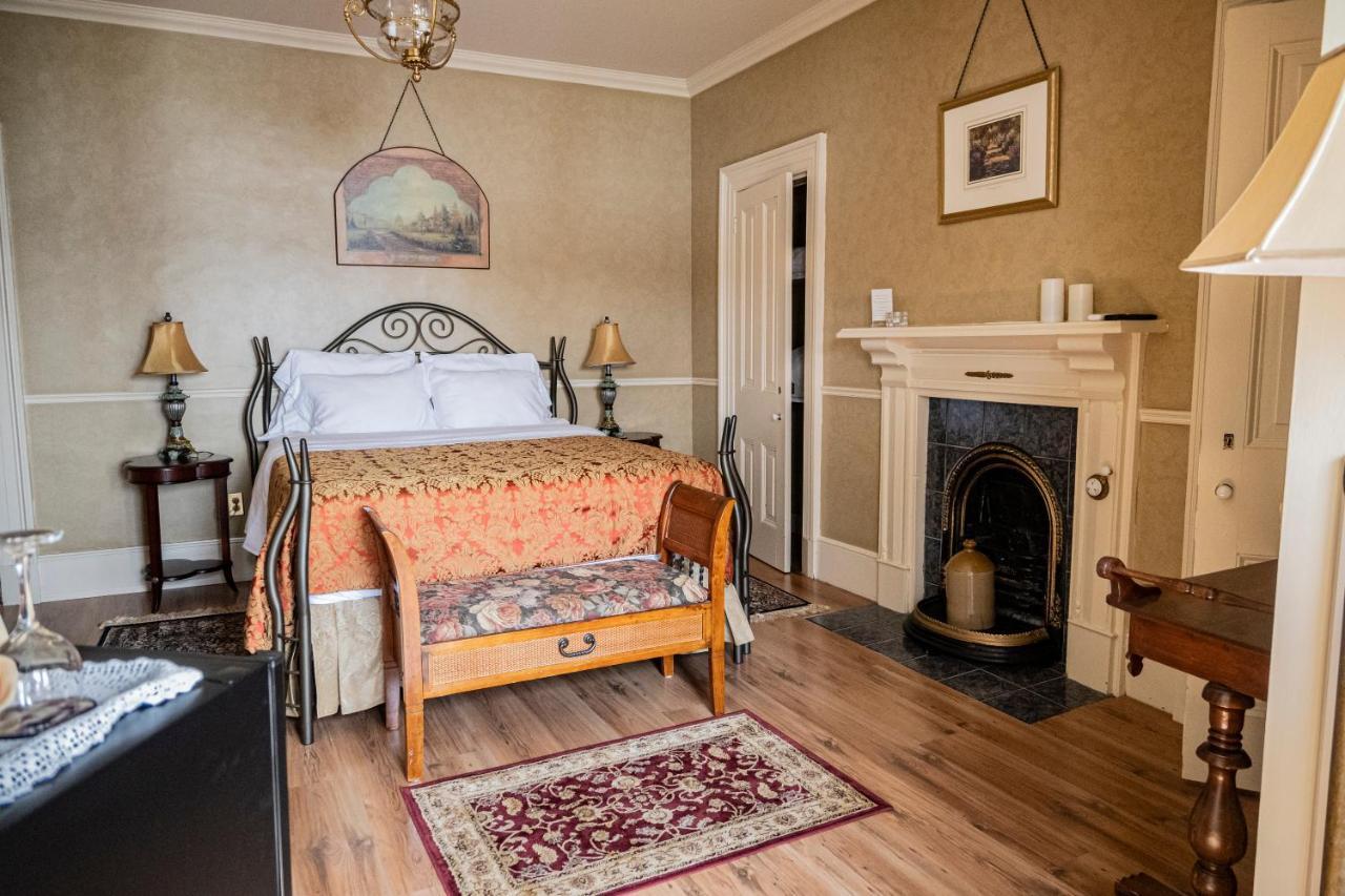 Belle View Manor Inn Harbour Grace Dış mekan fotoğraf
